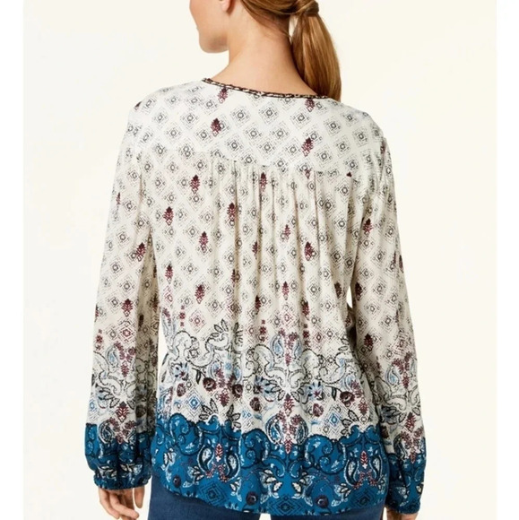 NWOT Style & Co Print Spilt Neckline Top Size MP - Picture 2 of 10